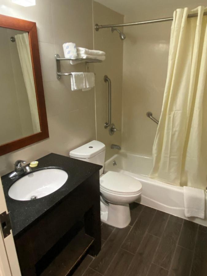 Hotel Jamaica Plaza Nova York Exterior foto